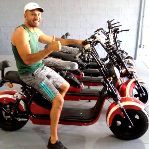 cliente-moto-eletrica-scooter-7.jpg